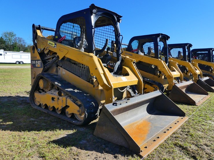 2019-caterpillar-259d-image-2
