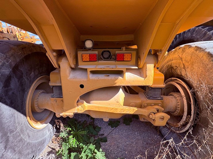 2007-caterpillar-740-image-26