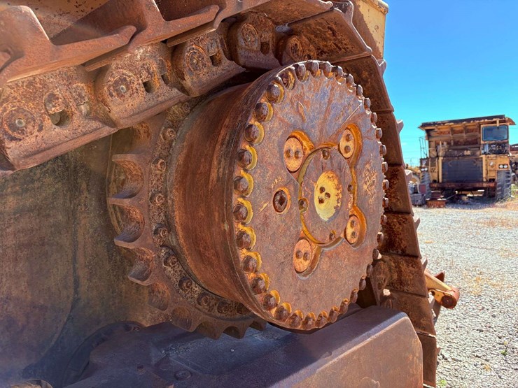 1984-caterpillar-d9l-image-12