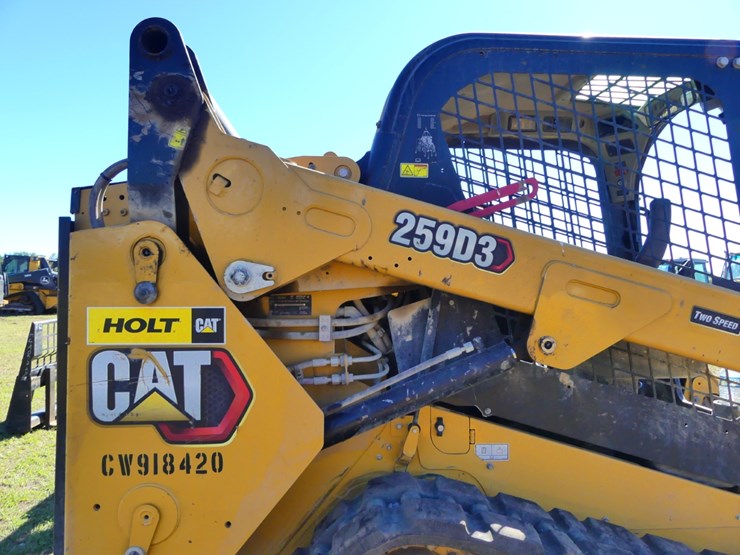 2022-caterpillar-259d3-image-8