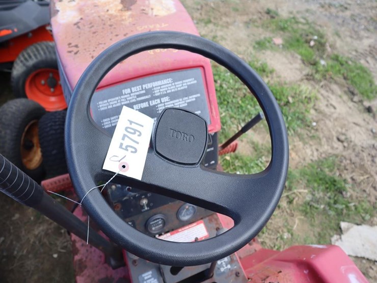 wheel-horse-lawn-&-garden-tractor-image-13