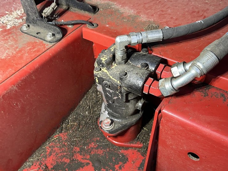 2018-case-ih-wd2504-image-48