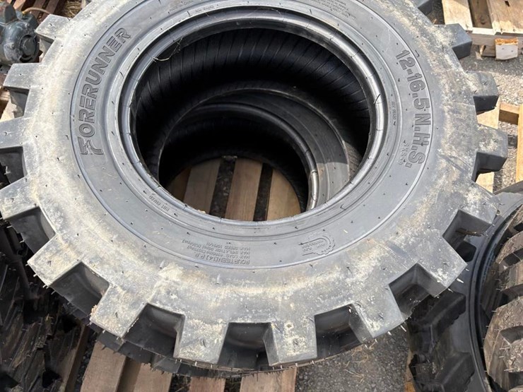12-16.5-sks9-tires-(set-of-4)-image-3