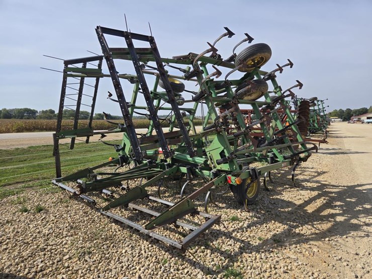 33-john-deere-33-image-14