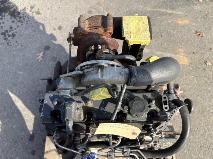 new-holland-l175-image-8