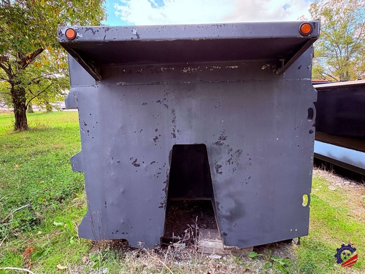 16'-dump-body-with-high-lift-gate-image-8