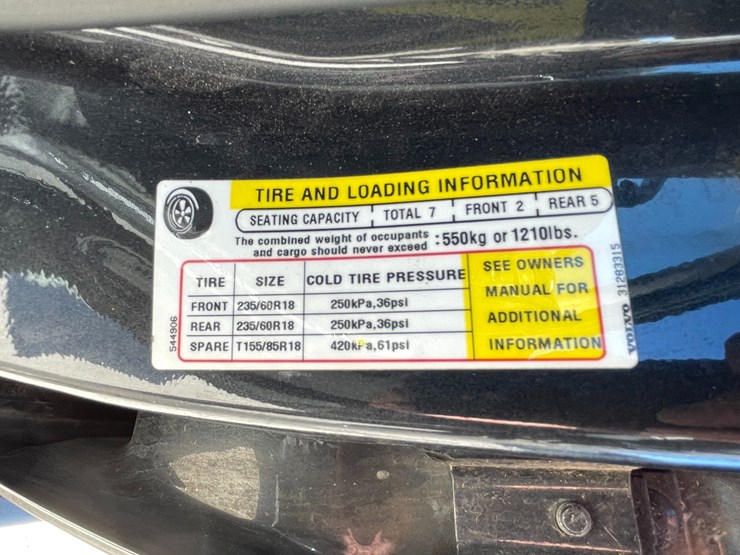 2010-volvo-xc90-image-48