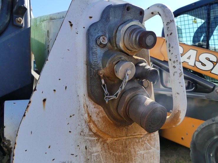 2019-bobcat-t870-image-11