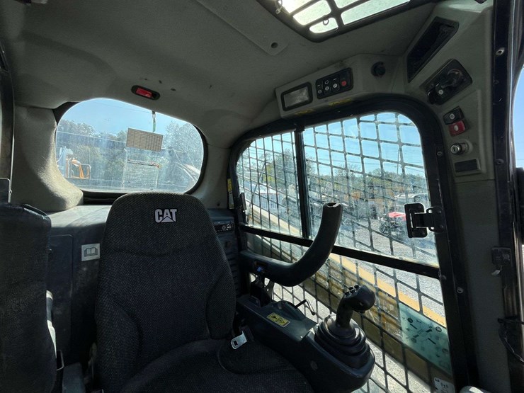 2018-caterpillar-289d-image-36