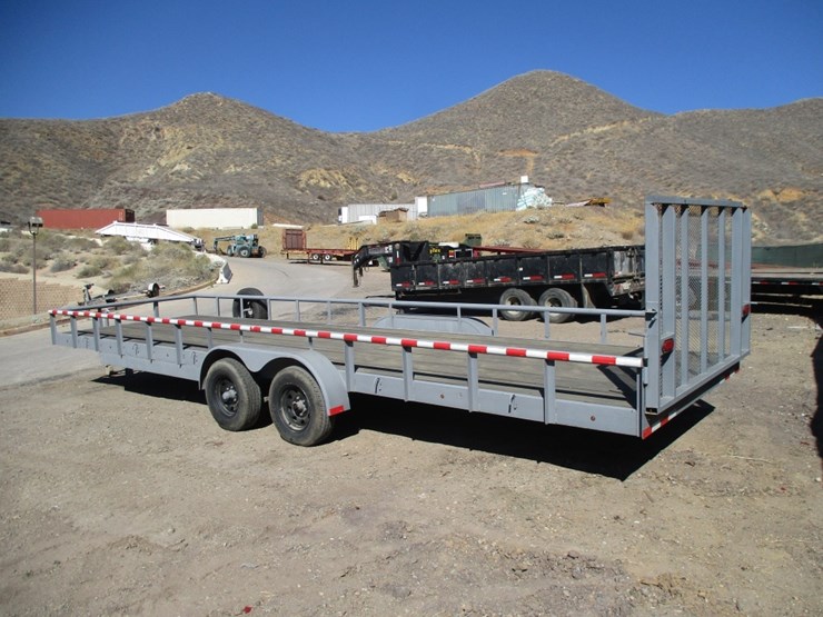 2023-utility-flatbed-image-4