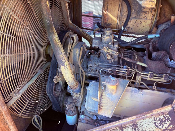 1985-caterpillar-d8l-image-28