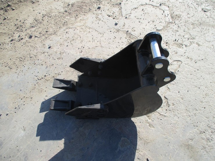 new-unused-ir-8"-mini-excavtor-tooth-bucket-image-3