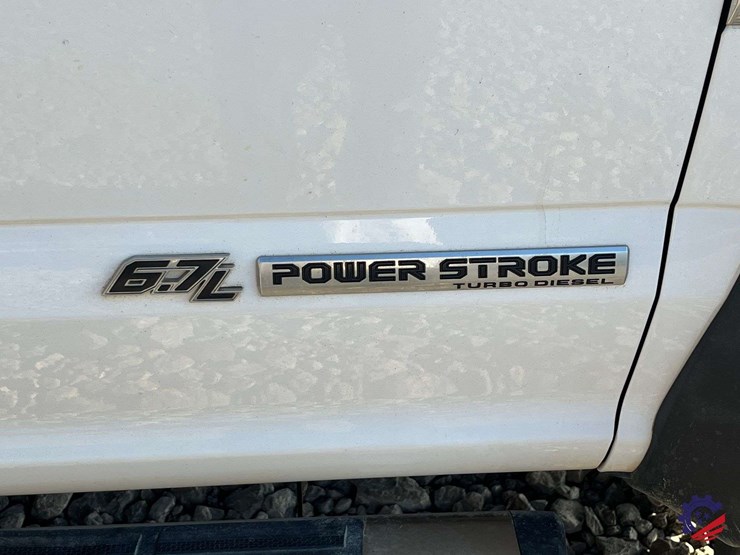 2017-ford-f550-xl-image-52