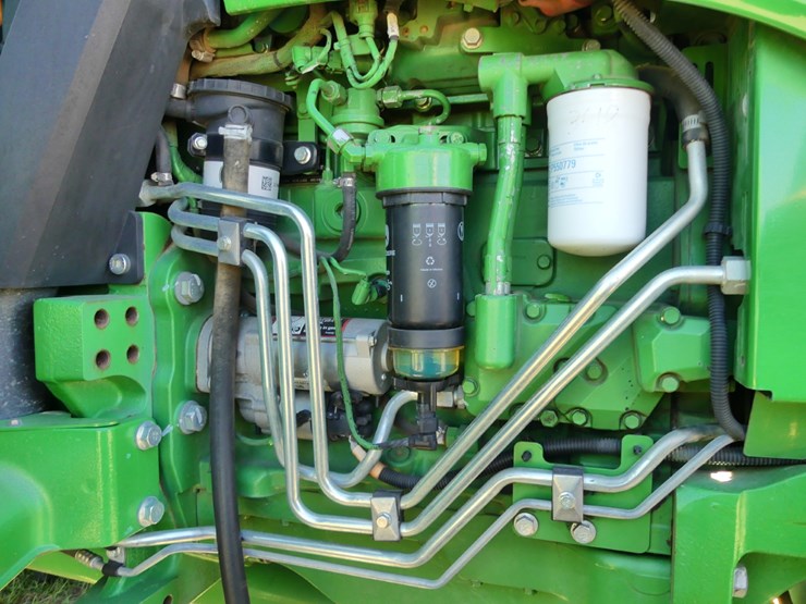 2017-john-deere-6120e-image-10