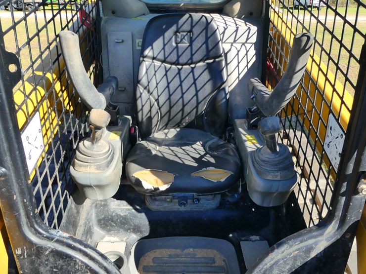 2018-caterpillar-259d-image-12