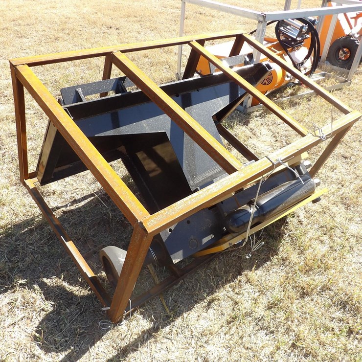 LANDHERO POST DRIVER