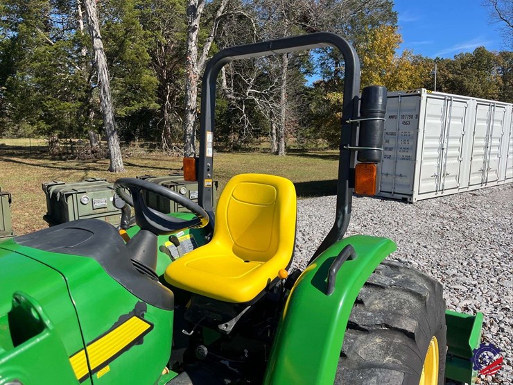 john-deere-4105-image-15