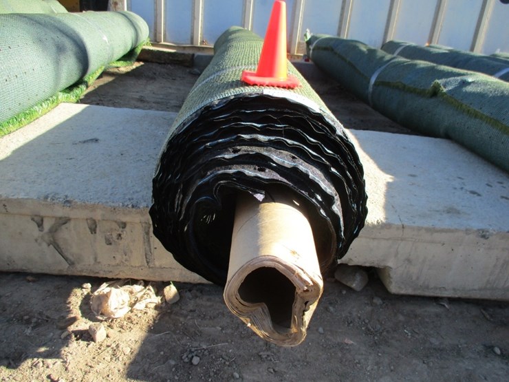 unused-roll-of-artificial-turf-image-3