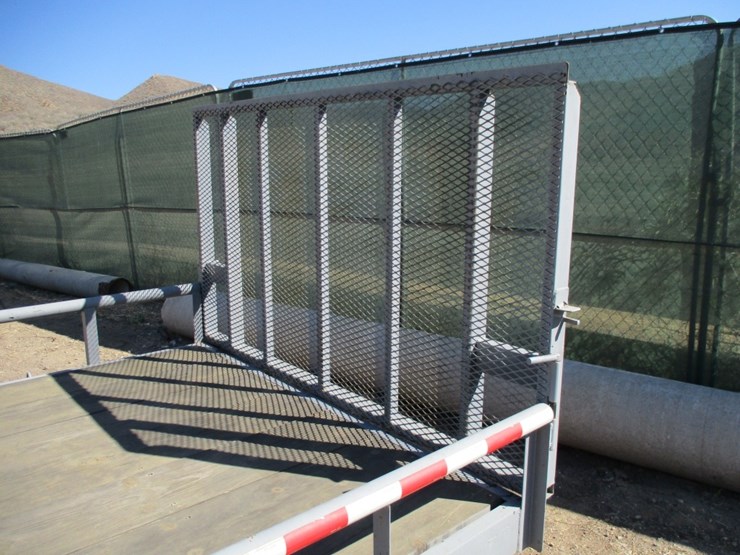 2023-utility-flatbed-image-6