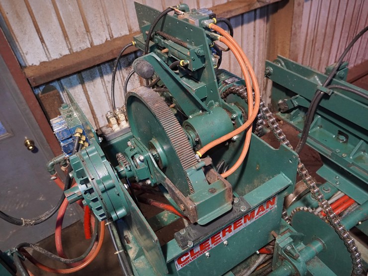 #115-•-cleereman-carriage-image-28