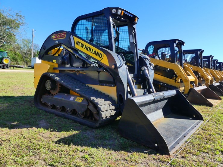 2022-new-holland-c332-image-2