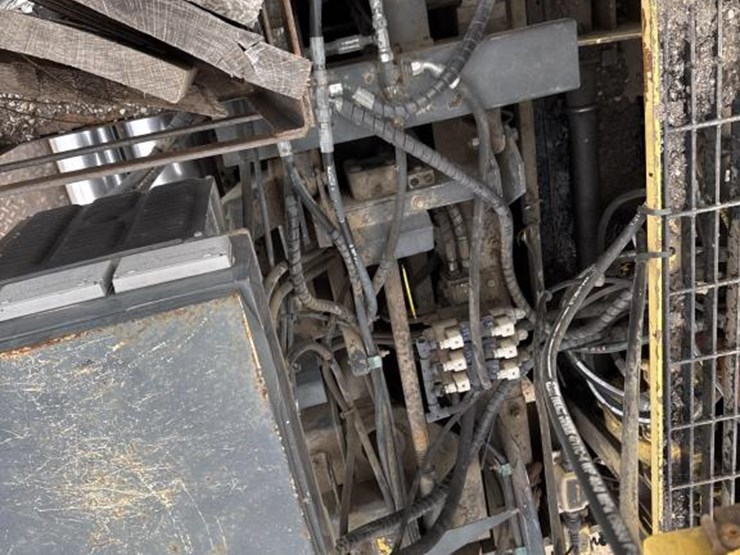 2015-cummins-qsb6.7-image-47