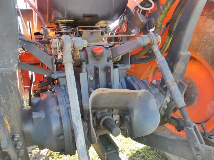 2018-kubota-l4701-image-6