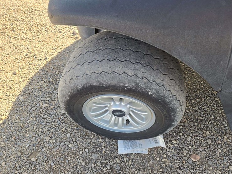 2017-club-car-precedent-golf-cart-image-6