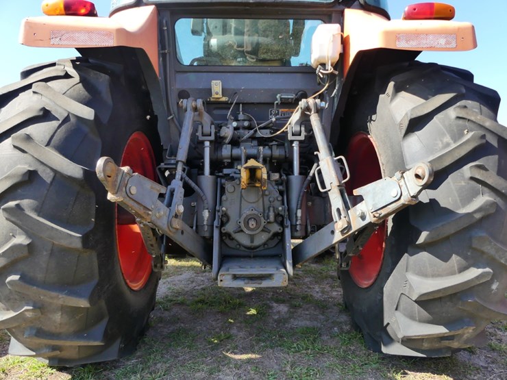 2018-kubota-m5-111-image-5