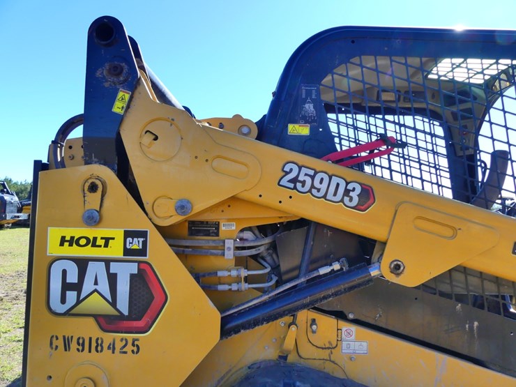 2022-caterpillar-259d3-image-8
