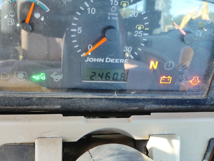 2013-john-deere-5101e-image-16