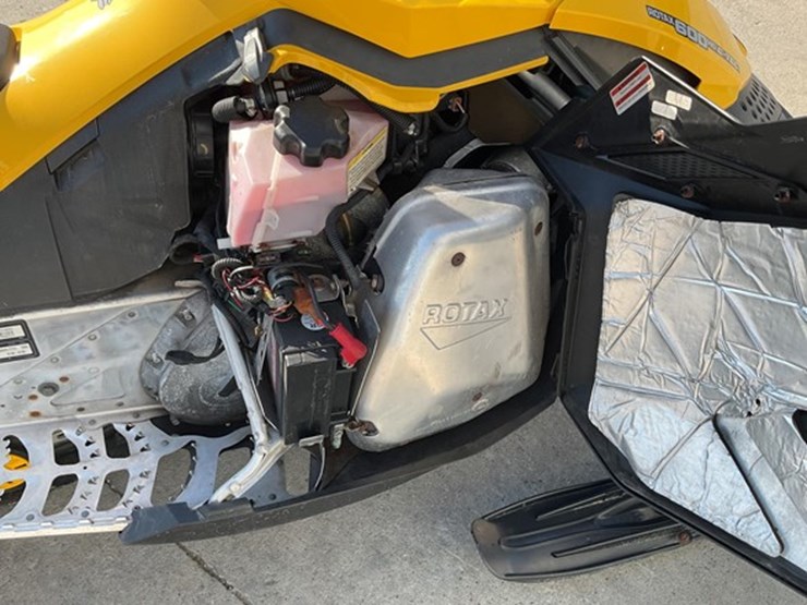 #68-•-2009-ski-doo-mxz-adrenaline-600-ho-etec-snowmobile-image-11