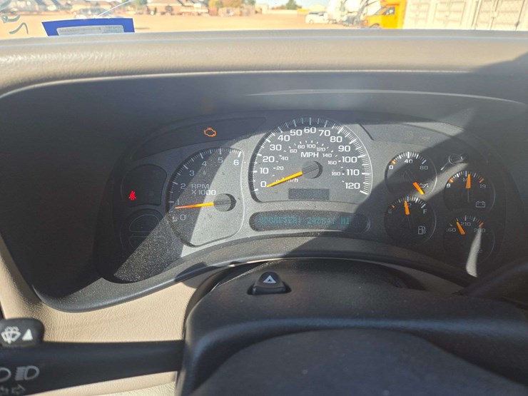 2003-gmc-yukon-xl-image-18