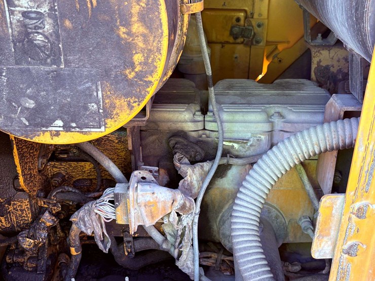 2001-caterpillar-988g-image-67