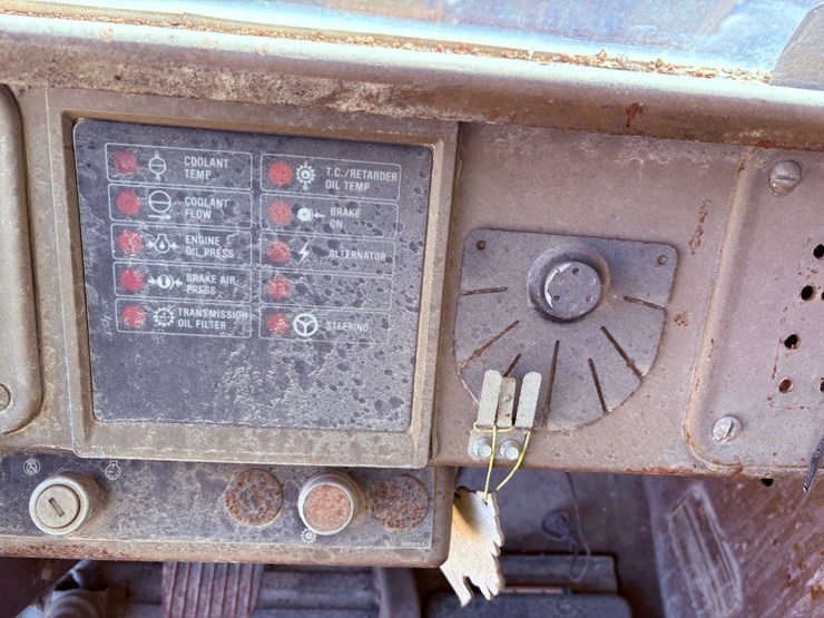 1985-caterpillar-773b-image-56