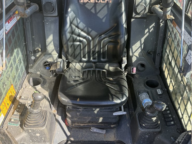 takeuchi-tl12v2-image-7