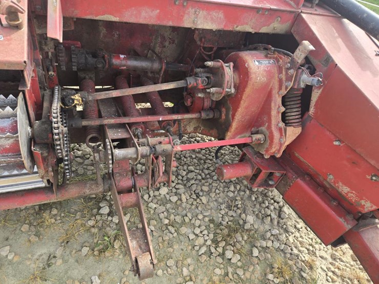 new-holland-900-image-13