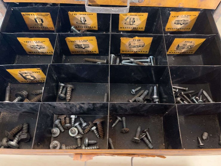 (2)-screw-cabinets-image-3