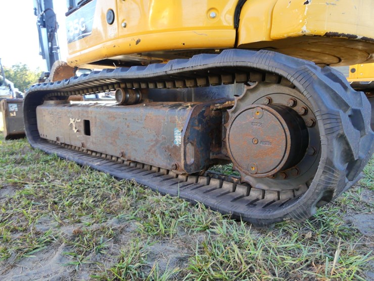 2022-deere-35g-image-5