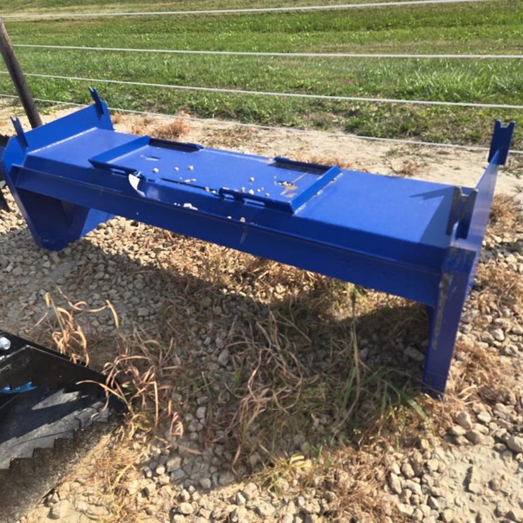 #5892 • NEW 8' SKID STEER ECONOMY SNOW PUSHER