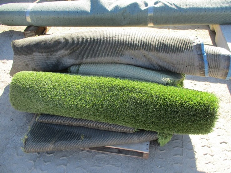 lot-of-various-size-artificial-turf-image-2