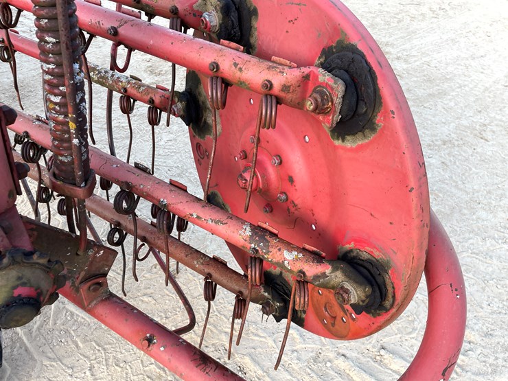 massey-ferguson-5-image-17