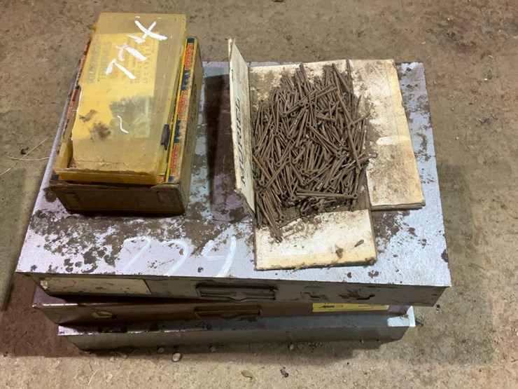 #774-•-cotter-pin-assortment-image-1