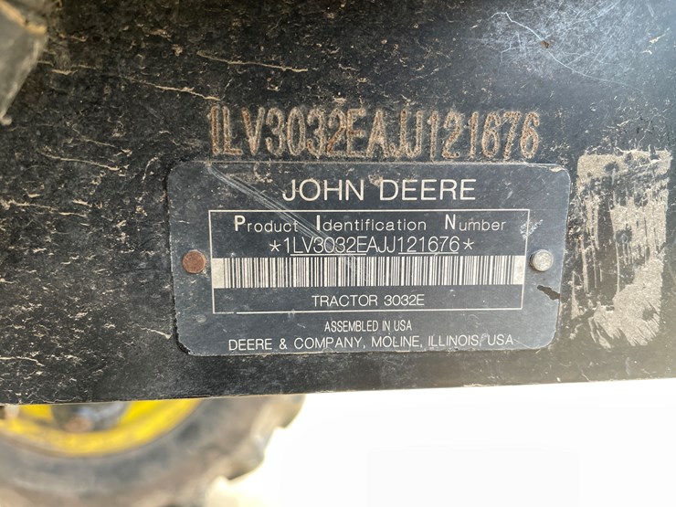john-deere-3032e-image-83