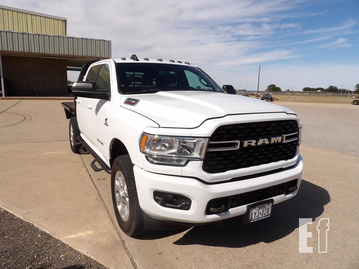 2022-dodge-2500-image-8