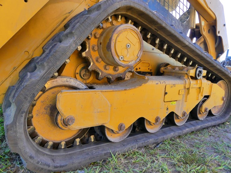 2022-caterpillar-259d3-image-5
