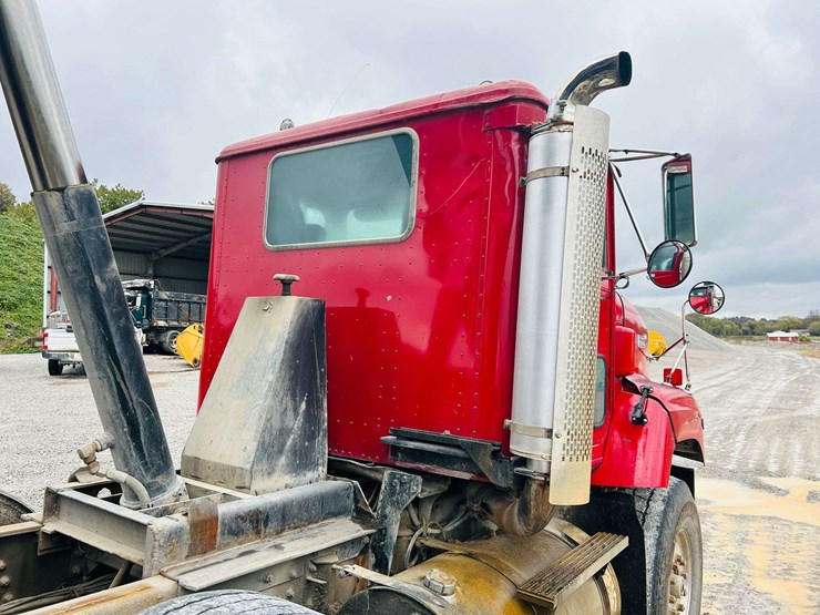 1997-international-paystar-5000-image-105