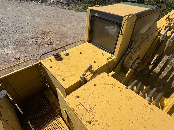 1998-caterpillar-375l-image-43