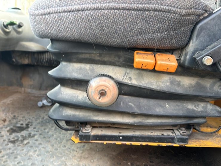 2005-volvo-l90e-image-44