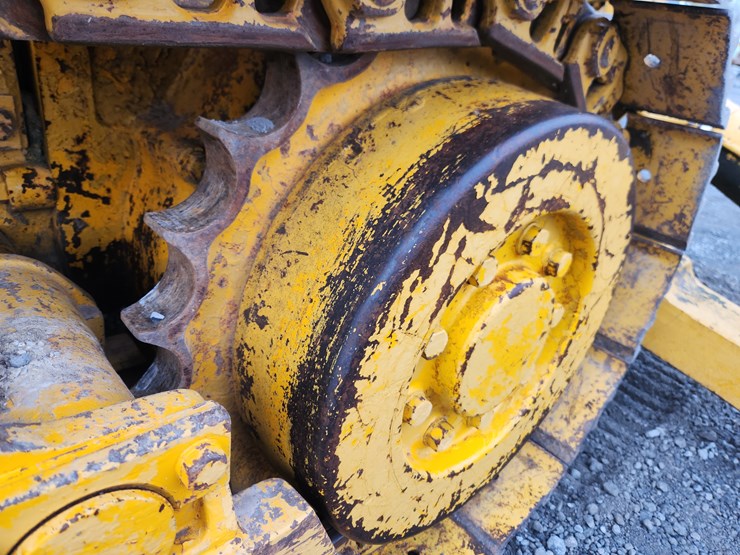 john-deere-450-image-15